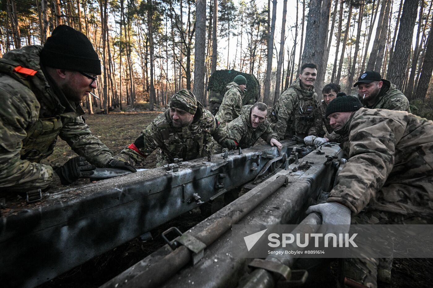 Russia Ukraine Kursk Attack Artillery Unit