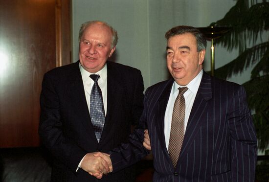 Yevgeny Primakov and Yegor Stroyev at Russian Federation's Federation Council