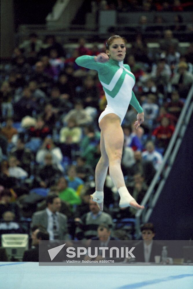 Yelena Produnova at World Artistic Gymnastics Championships