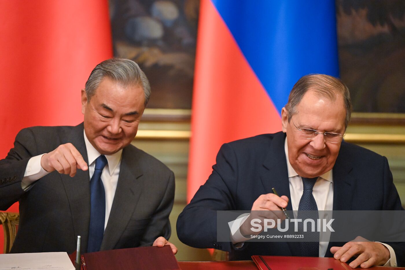 Russia China Foreign Ministers