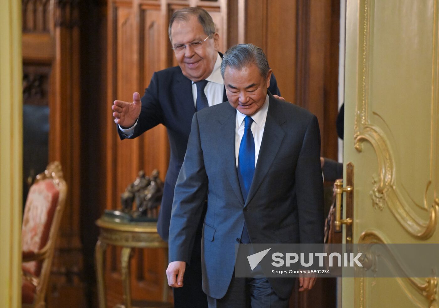 Russia China Foreign Ministers