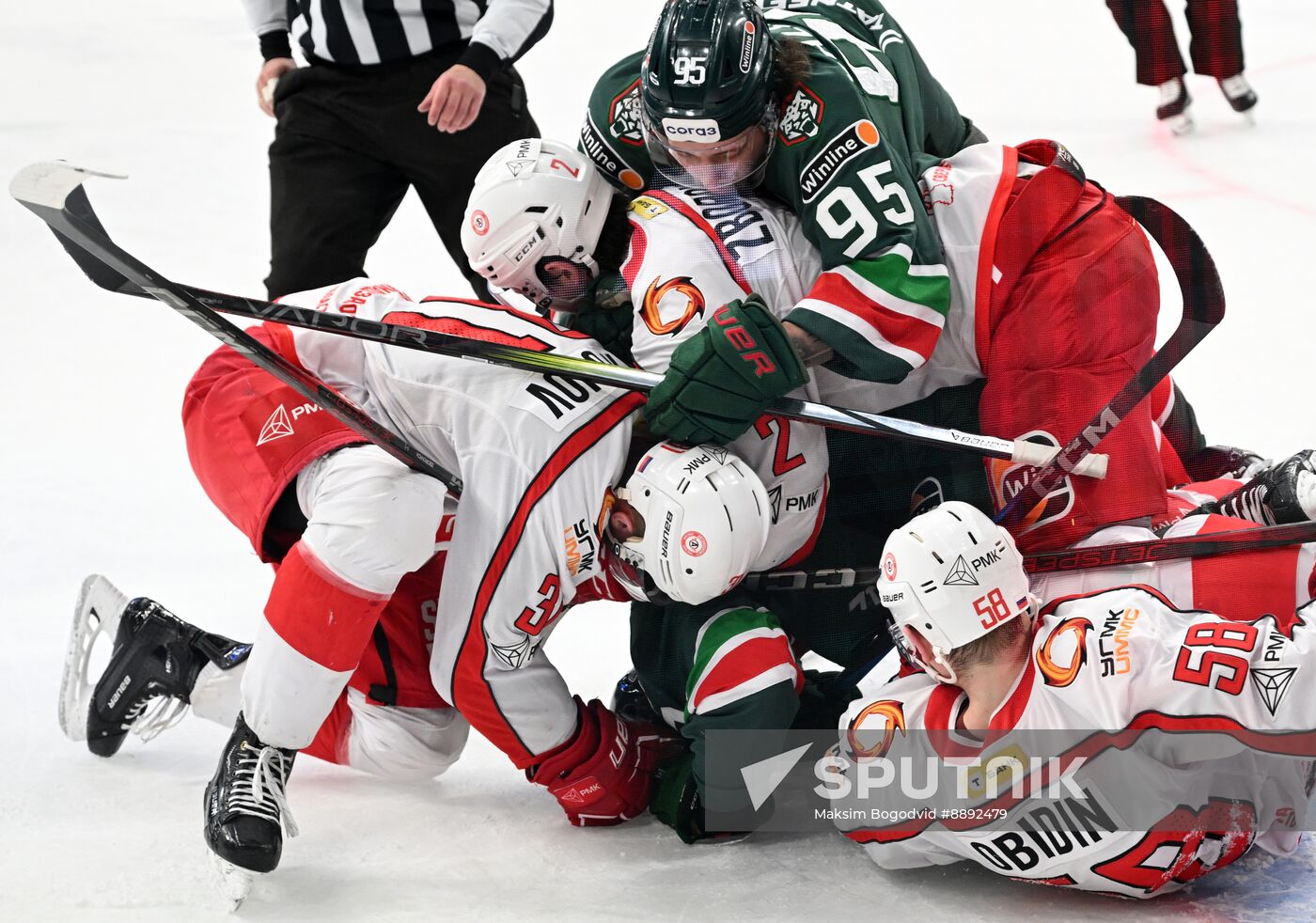 Russia Ice Hockey Kontinental League Ak Bars - Avtomobilist