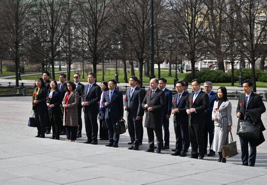 Russia Vietnam Wreath Laying