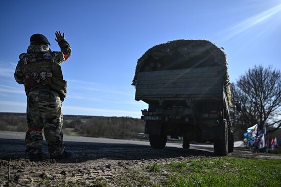 Russia Ukraine Kursk Attack Troops Support