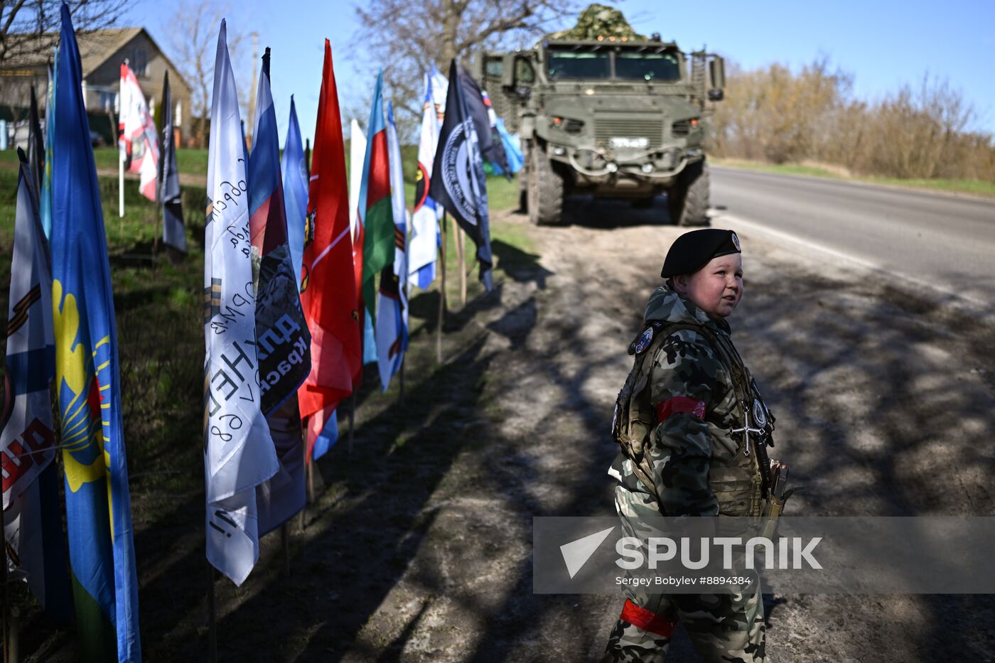 Russia Ukraine Kursk Attack Troops Support