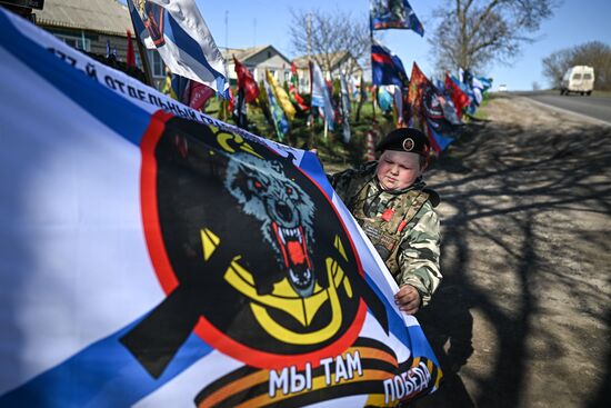 Russia Ukraine Kursk Attack Troops Support