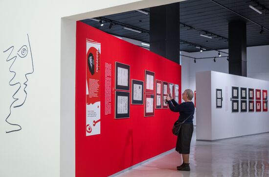 Russia Art Picasso Exhibition