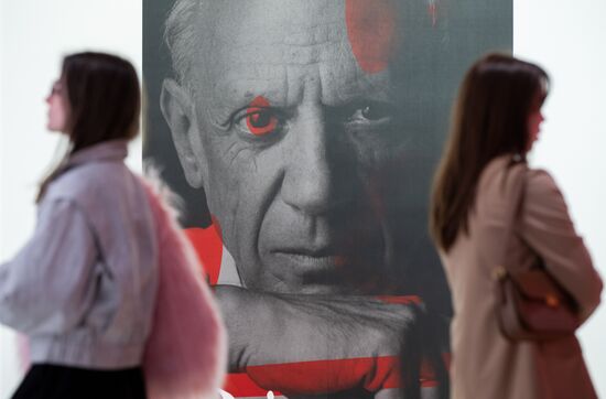 Russia Art Picasso Exhibition