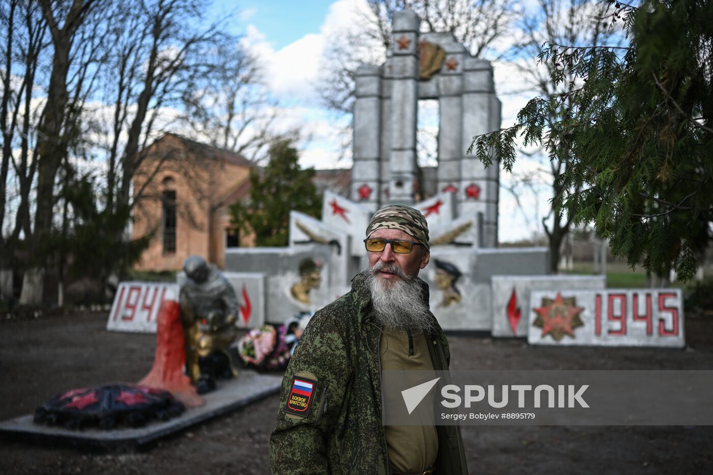 Russia Ukraine Kursk Attack WWII Monument