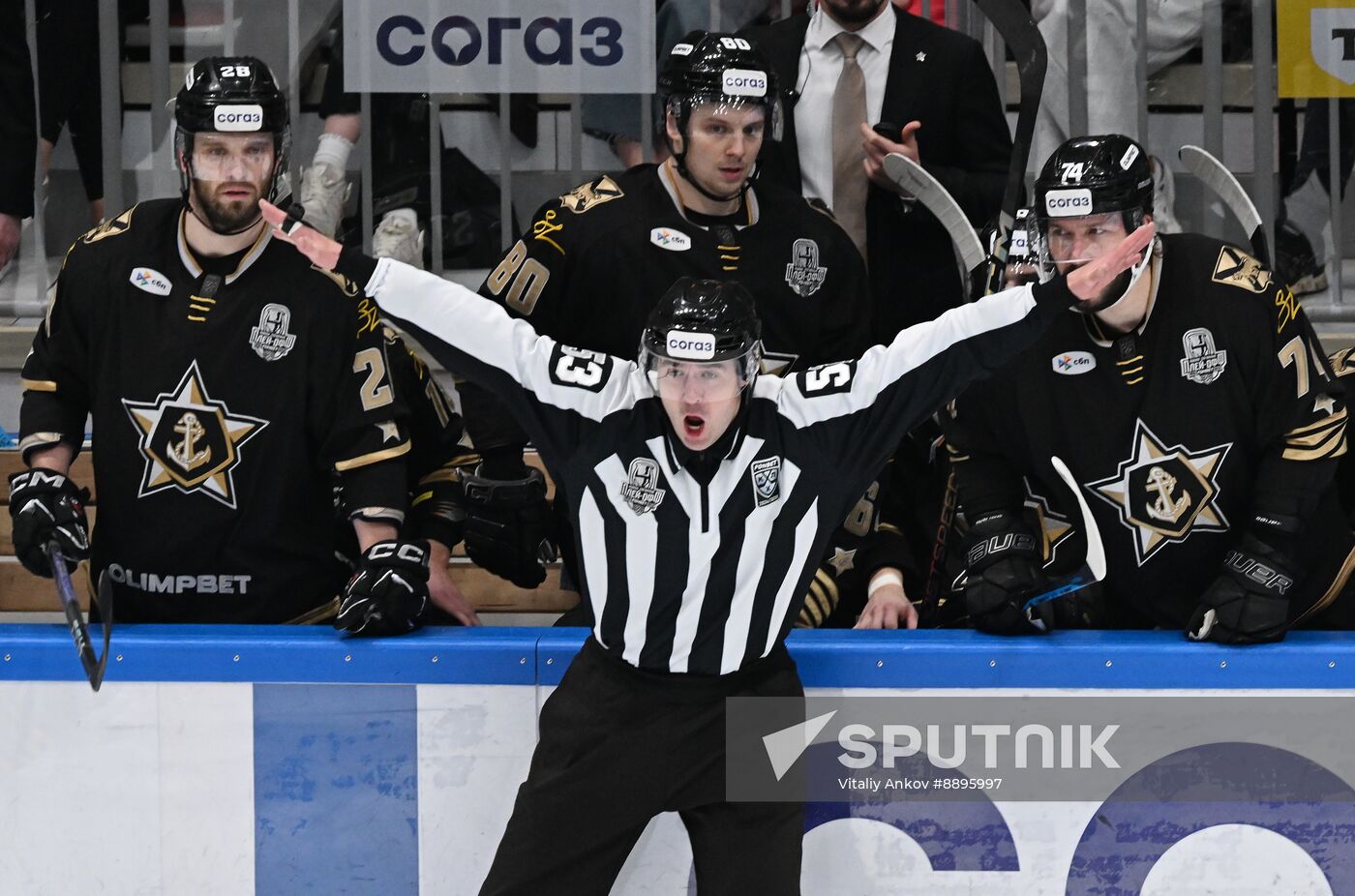 Russia Ice Hockey Kontinental League Admiral - Traktor