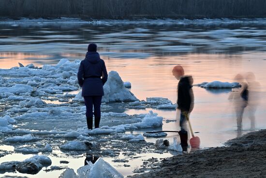 Russia Siberia Ice Drift