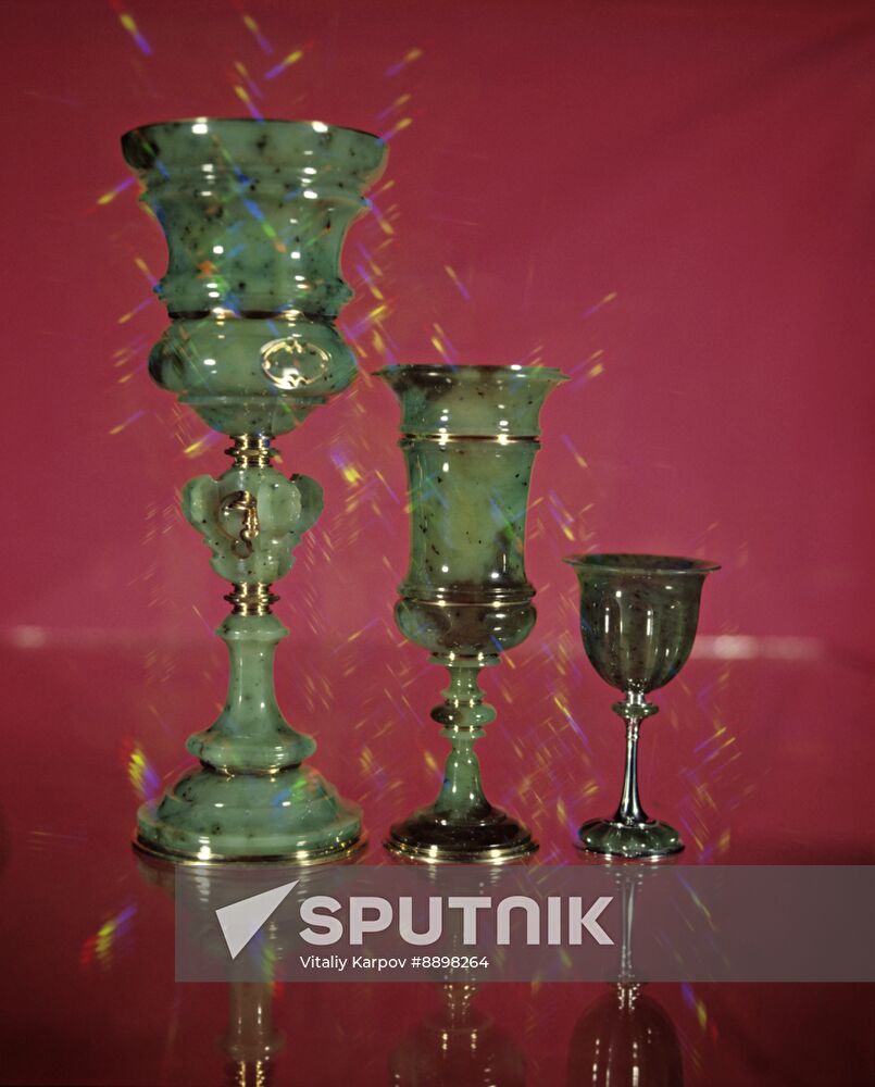 Green jade cups