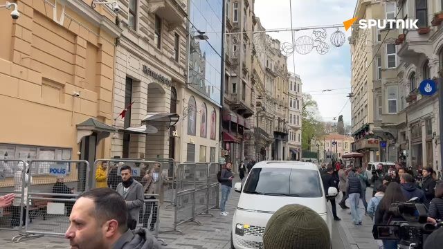A car with Russian delegation arrives in Istanbul for talks with US