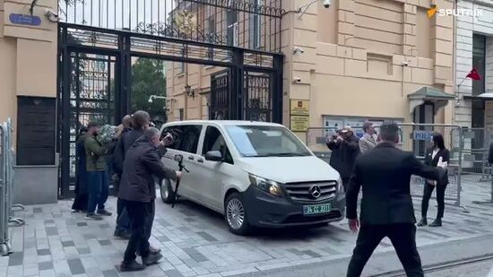US diplomats leave Russian Consulate General in Istanbul after talks with Russia