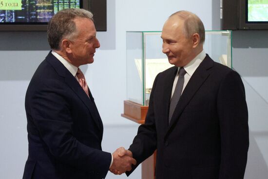 Russia Putin US President Special Envoy