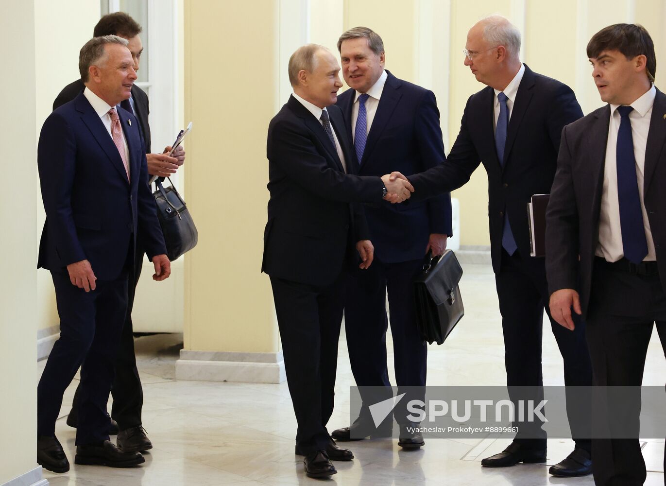 Russia Putin US President Special Envoy
