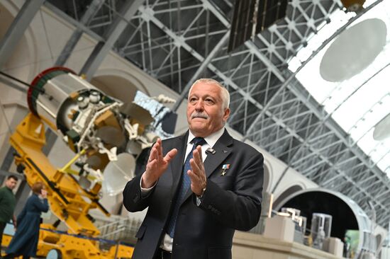 Russia Cosmonautics Day