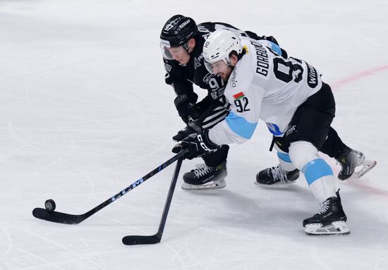 Russia Ice Hockey Continental League Traktor - Dinamo