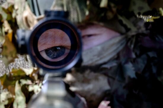 Russia Ukraine Kursk Attack Snipers