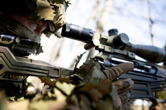 Russia Ukraine Kursk Attack Snipers