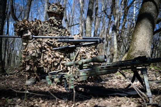 Russia Ukraine Kursk Attack Snipers