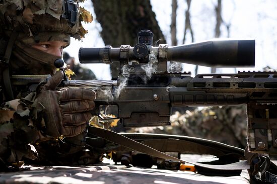 Russia Ukraine Kursk Attack Snipers