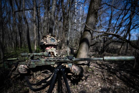 Russia Ukraine Kursk Attack Snipers