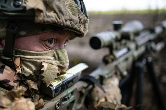 Russia Ukraine Kursk Attack Snipers
