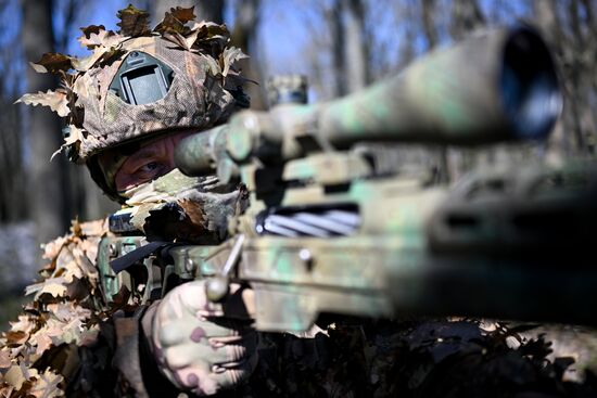 Russia Ukraine Kursk Attack Snipers