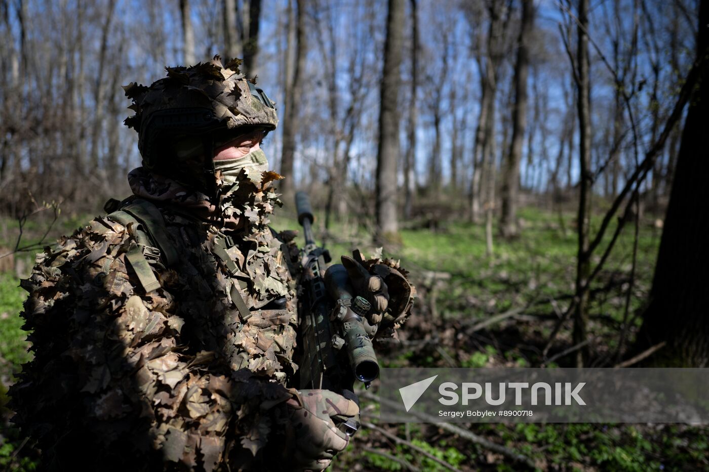 Russia Ukraine Kursk Attack Snipers