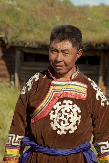 Buryat ethnic clothes