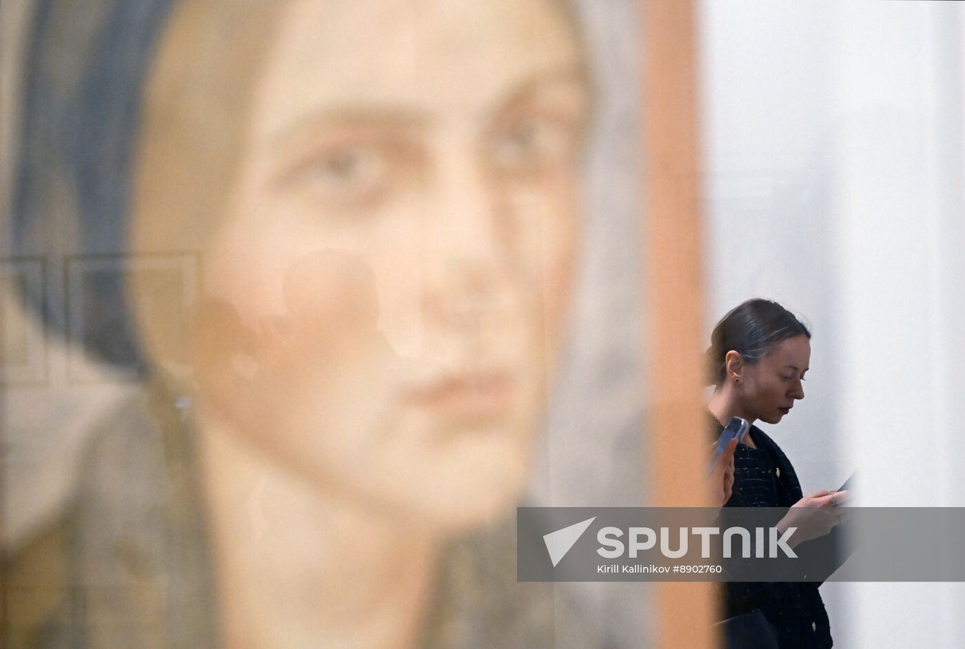 Russia Art Way to East Exhibition