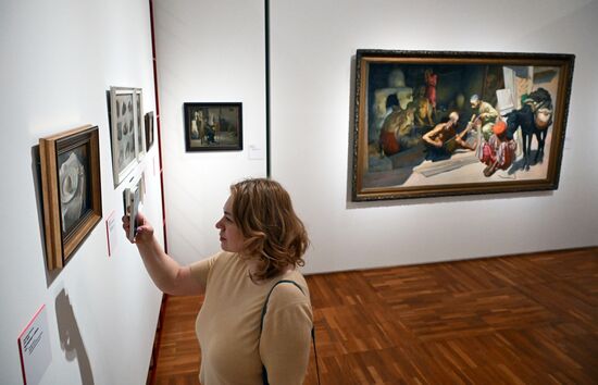 Russia Art Way to East Exhibition