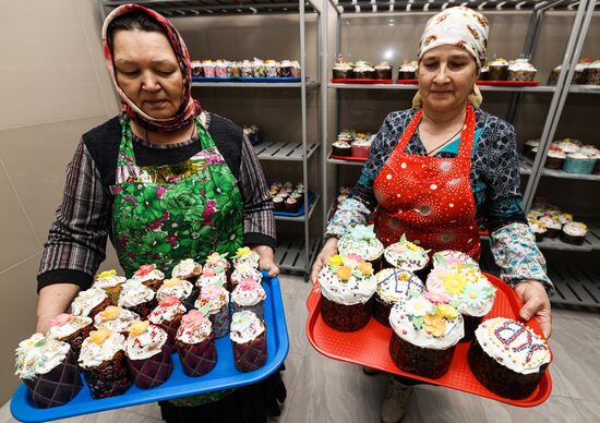 Russia Regions Religion Easter Preparations
