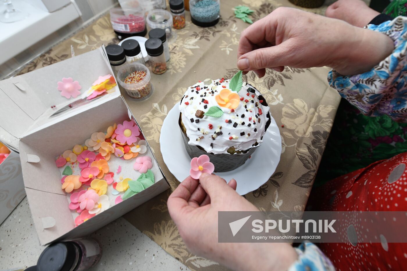 Russia Regions Religion Easter Preparations