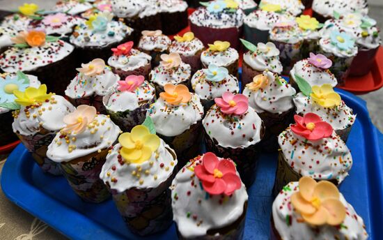 Russia Regions Religion Easter Preparations