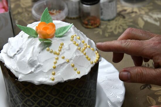 Russia Regions Religion Easter Preparations