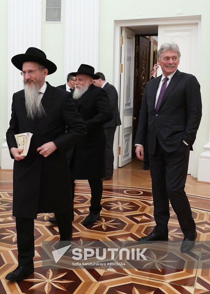 Russia Putin Hamas Released Hostages