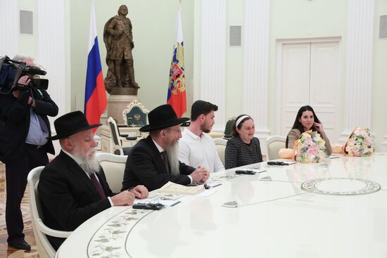 Russia Putin Hamas Released Hostages