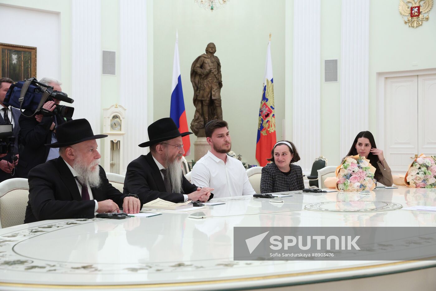 Russia Putin Hamas Released Hostages