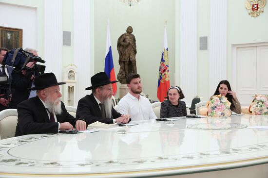 Russia Putin Hamas Released Hostages