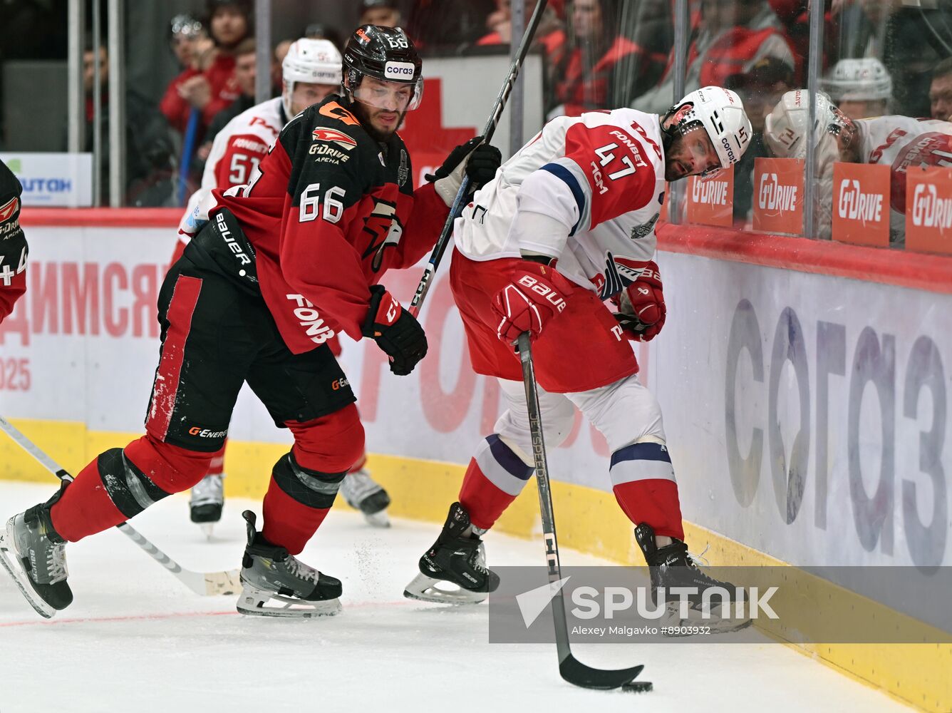 Russia Ice Hockey Kontinental League Avangard - Lokomotiv