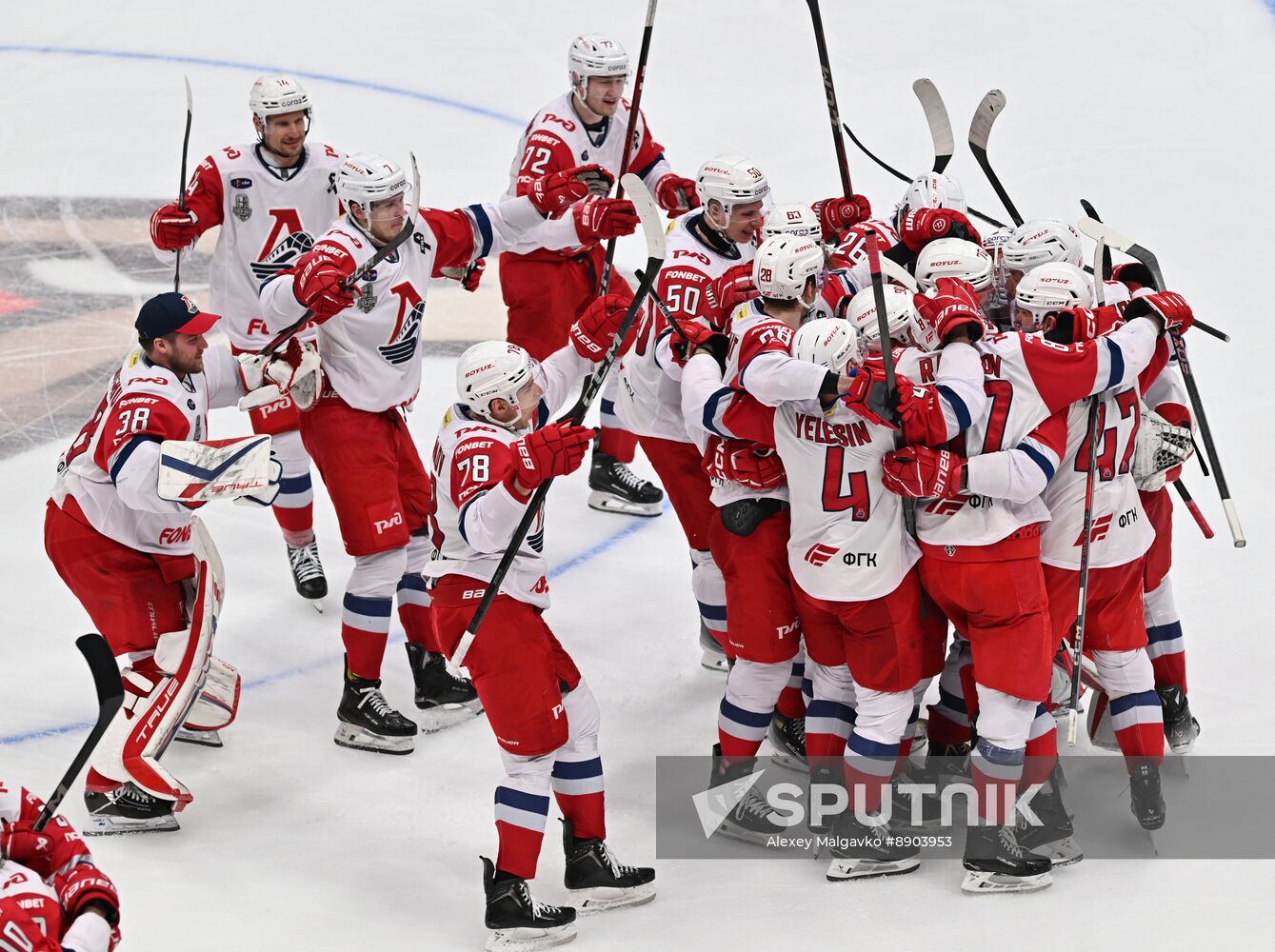 Russia Ice Hockey Kontinental League Avangard - Lokomotiv