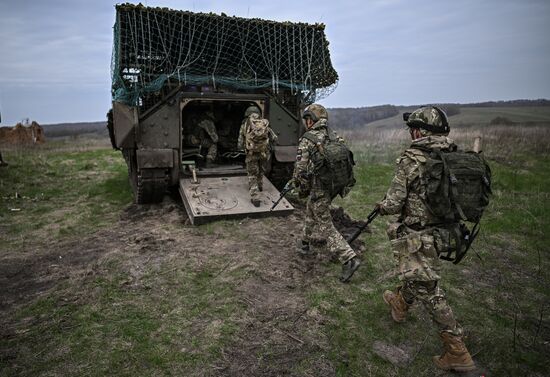 Russia Ukraine Kursk Attack Marines