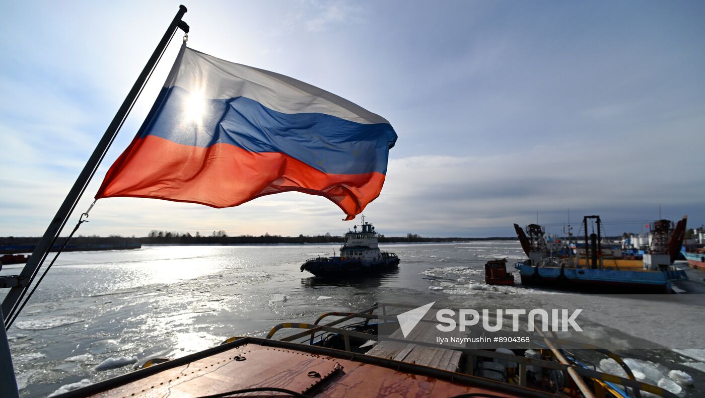 Russia Siberia River Navigation