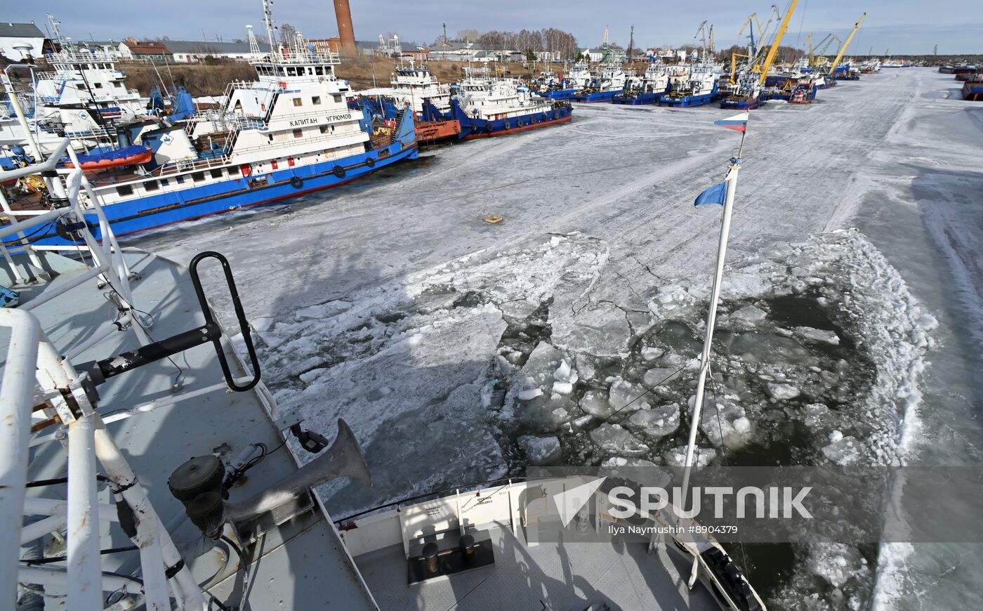 Russia Siberia River Navigation