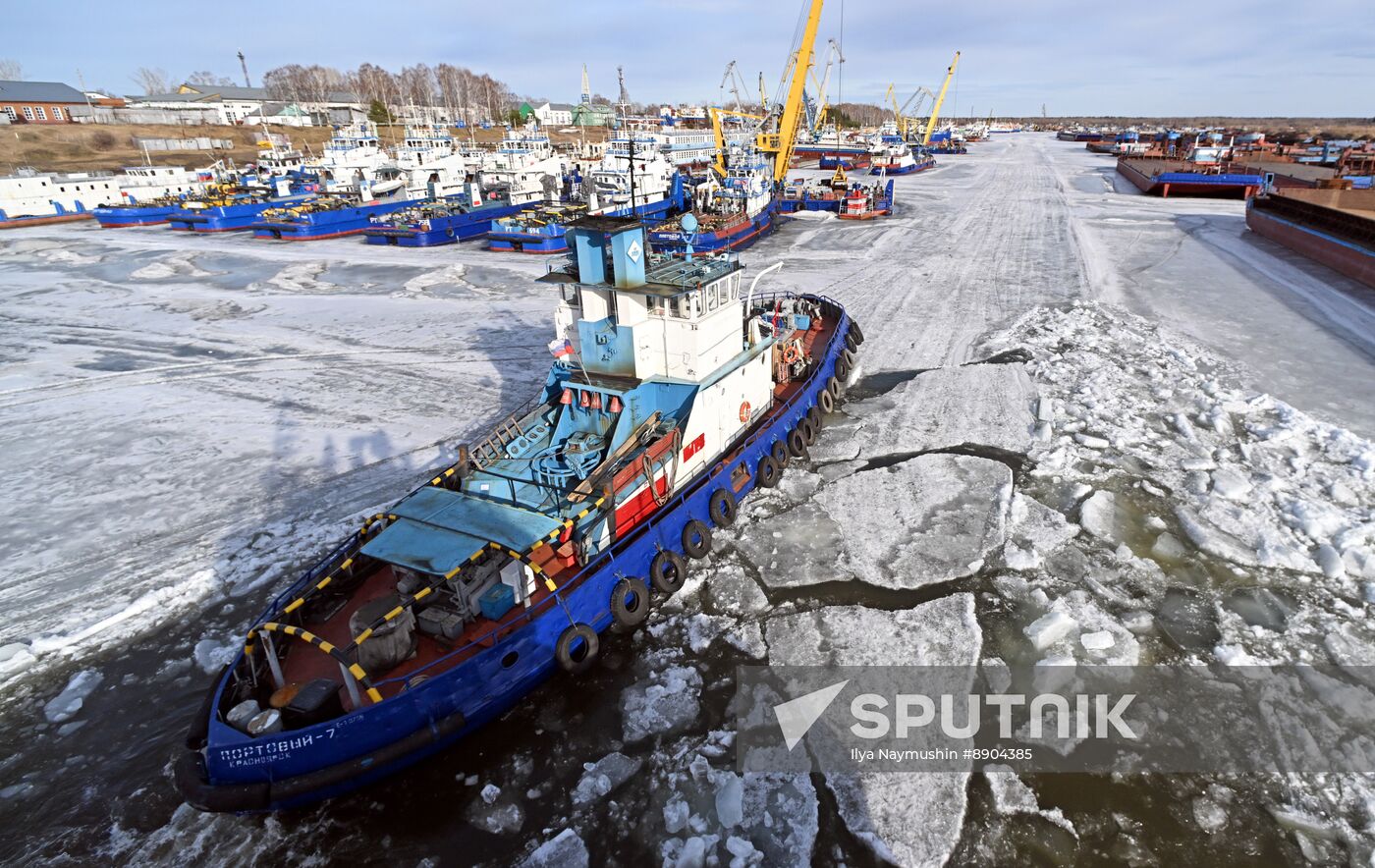 Russia Siberia River Navigation