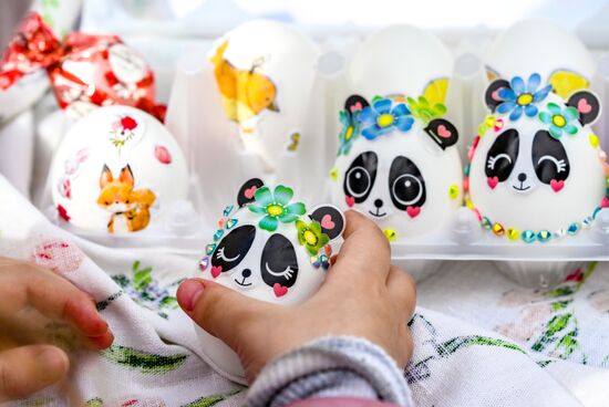 Russia Regions Religion Orthodox Easter Preparations