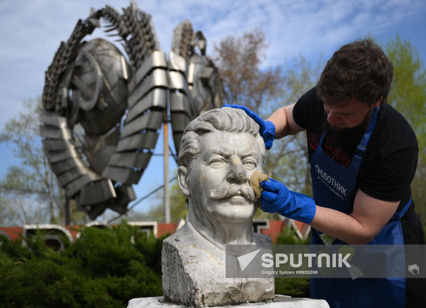 Russia Spring Season Clean Up Campaign