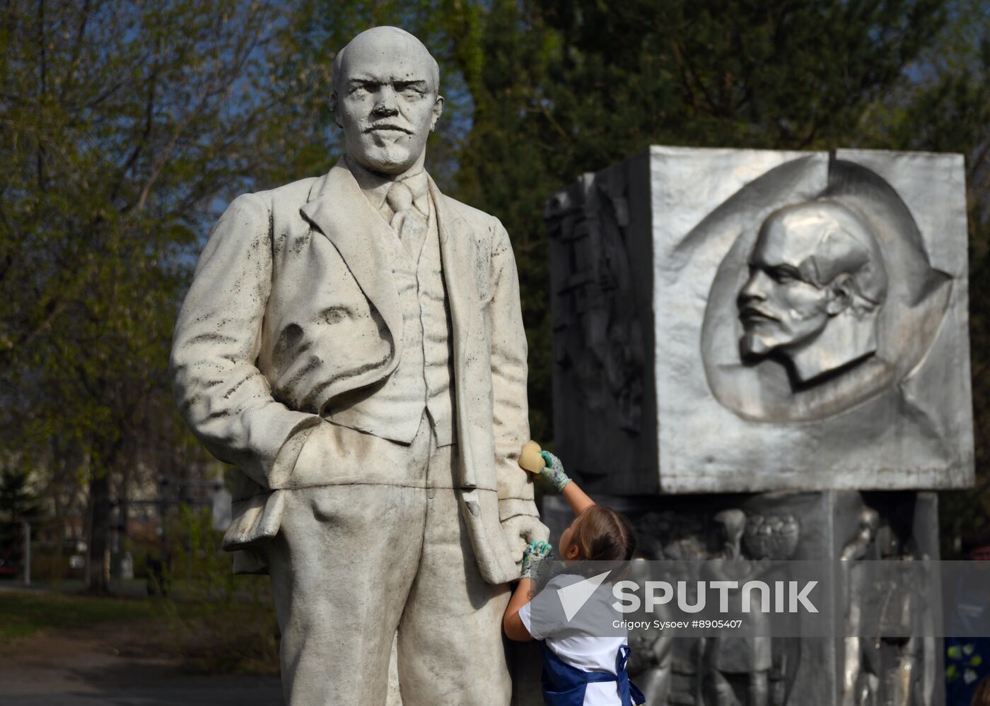 Russia Spring Season Clean Up Campaign